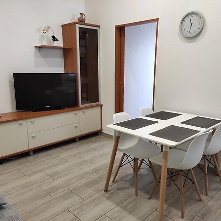 Apartment Lana Izola Buitenkant foto